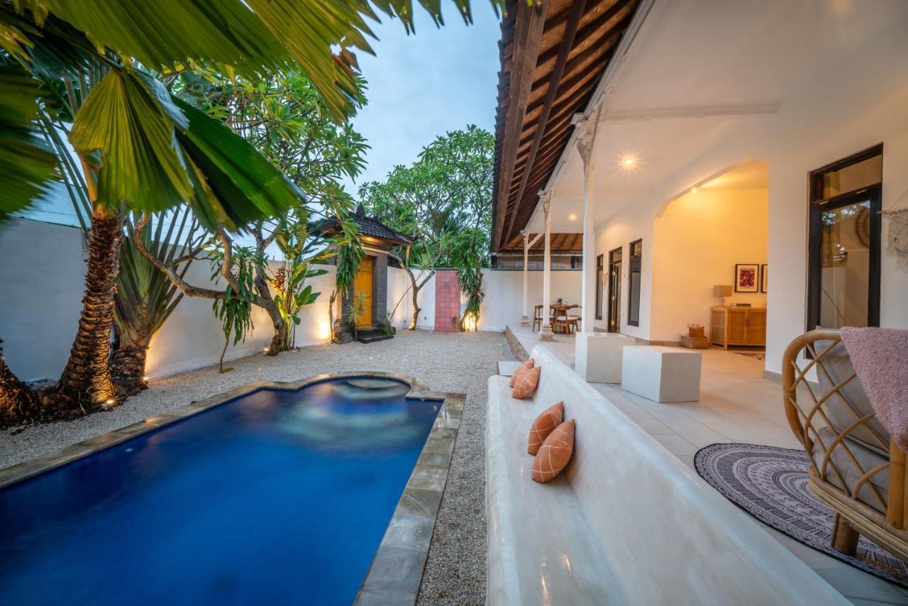 Villa Dadirri - In The Heart Of Seminyak - Walking Distance From Restaurants, Bars And Beach - Perfect Location Seminyak (Bali) Exterior photo